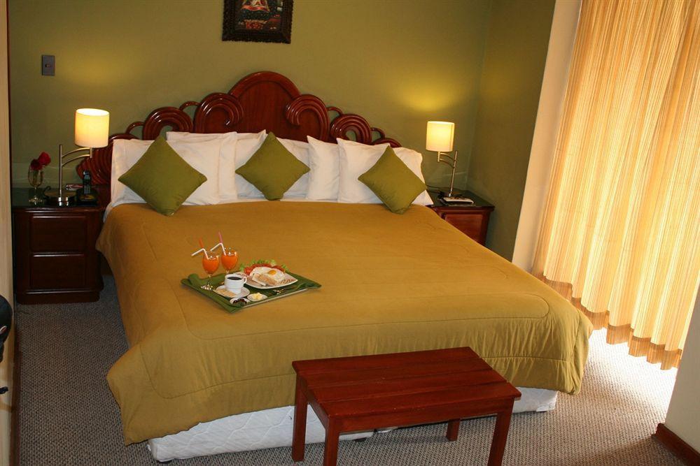 Conde De Lemos Hotel Puno Room photo